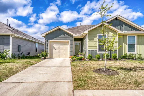 $205,500 | 549 Arnold Loop, Unit A, Kyle, TX 78640