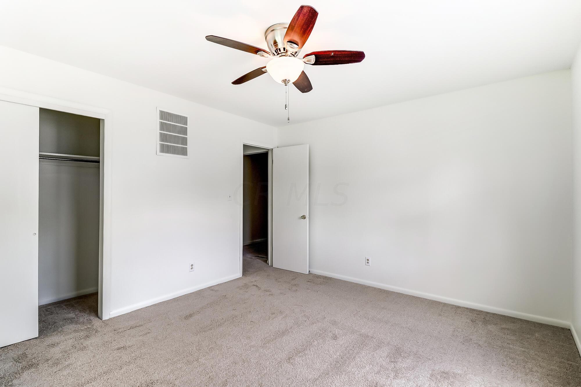 172 East Alcott Road Columbus, OH 43207 - Photo 16 of 29 Bedroom 3 and 4 both offer ceiling fans.