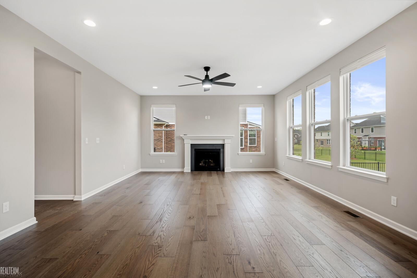 922 Lemon Drive Rochester Hills, MI 48307 - Photo 10 of 33
