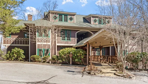 $375,000 | 61 Creekside Way, Unit G101, Burnsville, NC 28714