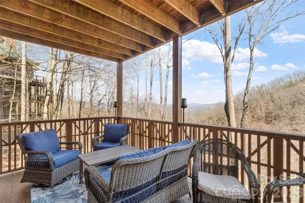 $375,000 | 61 Creekside Way, Unit G101, Burnsville, NC 28714