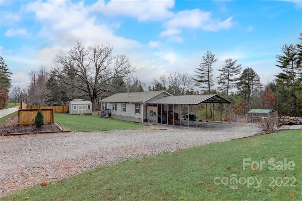 2012 New Stock Road Weaverville, NC 28787 - Photo 3 of 45 Gallery Image 3