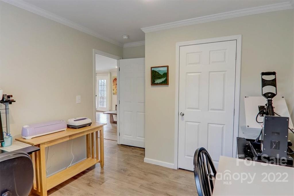 2012 New Stock Road Weaverville, NC 28787 - Photo 35 of 45 Gallery Image 35