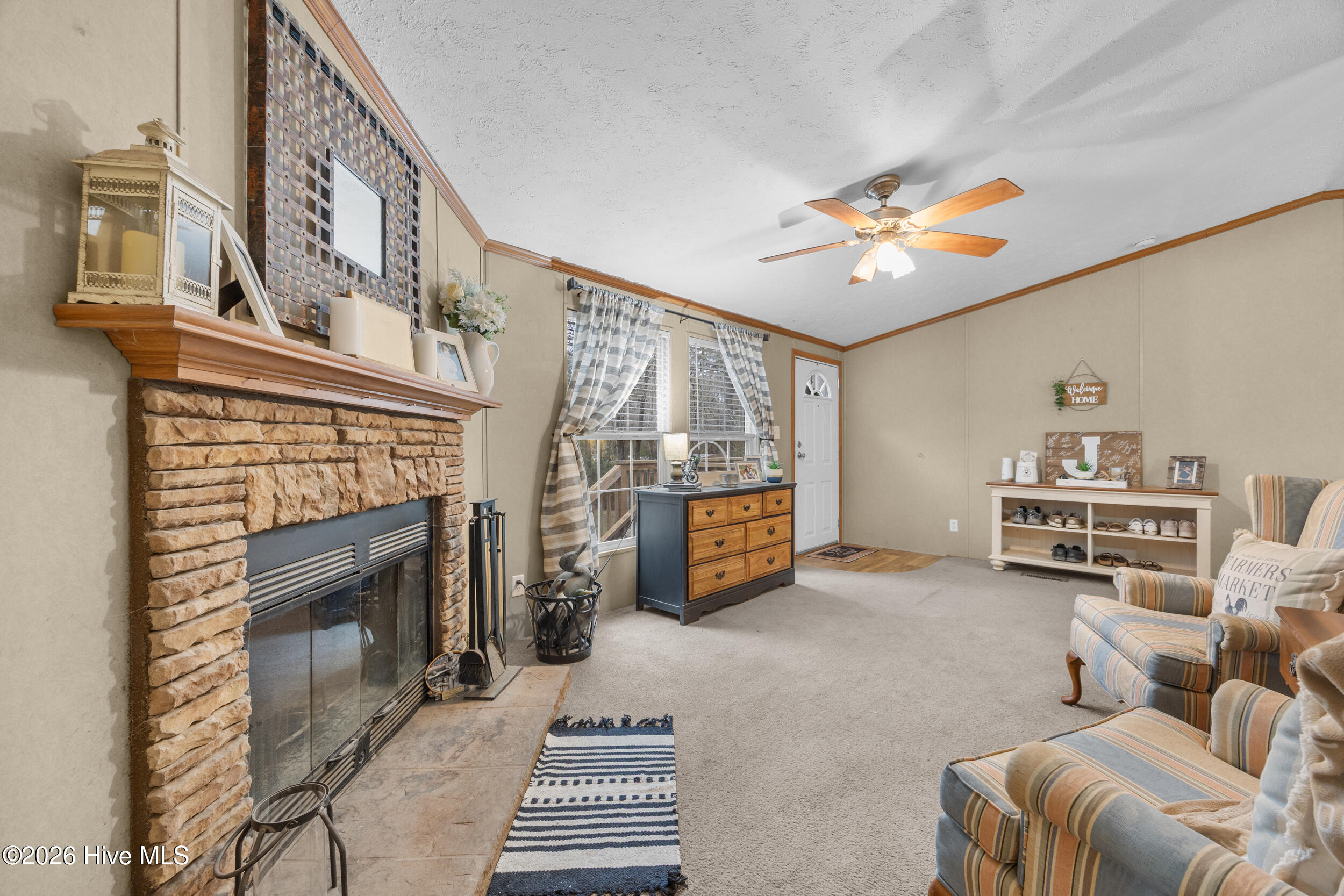 1221 Arvida Spur Road Rocky Point, NC 28457 - Photo 9 of 44 12_living room