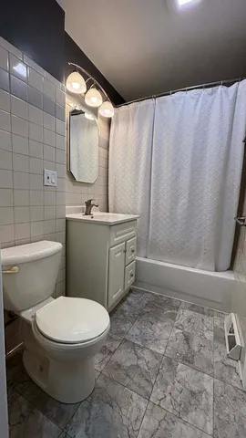 $319,900 | 421 Lake Avenue, Crystal Lake, IL 60014