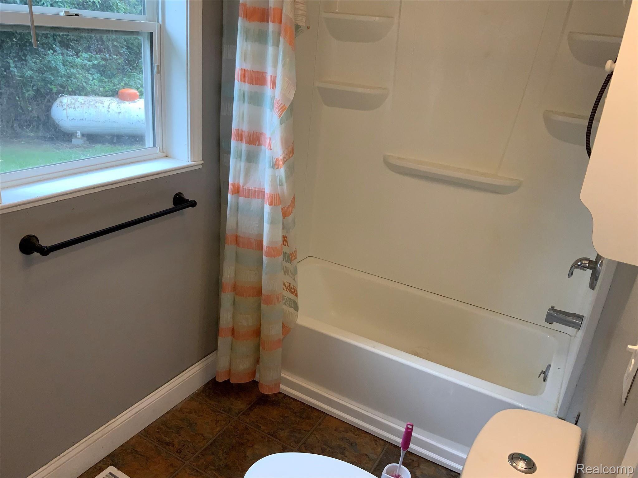 4584 Rood Road Holly, MI 48442 - Photo 14 of 14 Bath 2.jpg