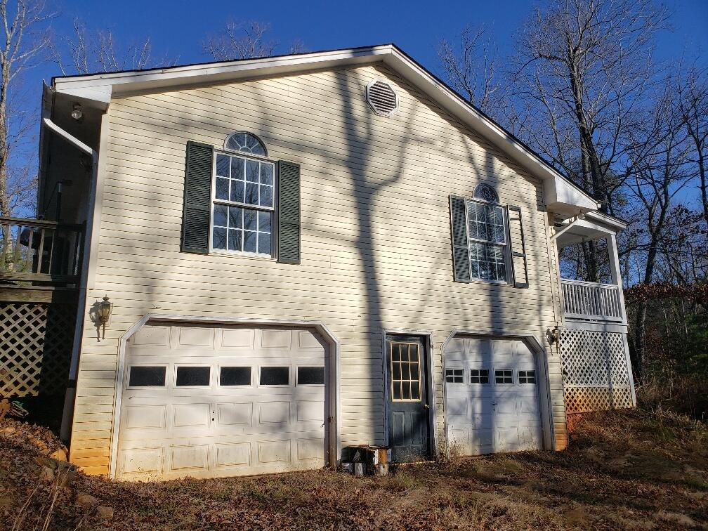 65 Middle Valley Road Hardy, VA 24101 - Photo 3 of 13 a view of a large white building