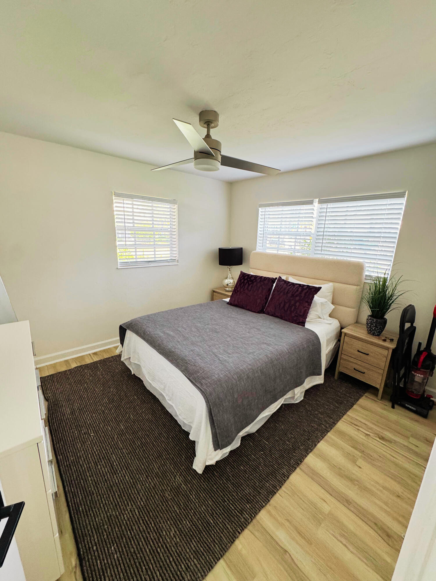 300 Northeast 7th Street Boca Raton, FL 33432 - Photo 9 of 16 300 NE 7th St (11)
