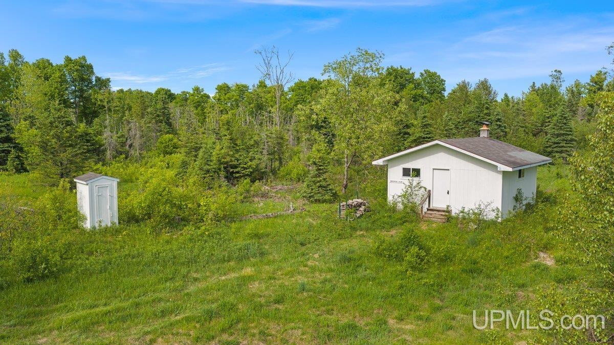 8789 38 Road Rapid River, MI 49878 - Photo 4 of 23