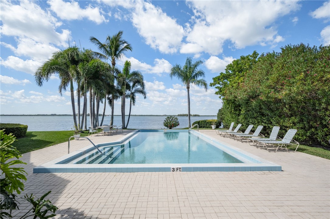 901 Bay Road, Unit 103 Vero Beach, FL 32963 - Photo 27 of 36