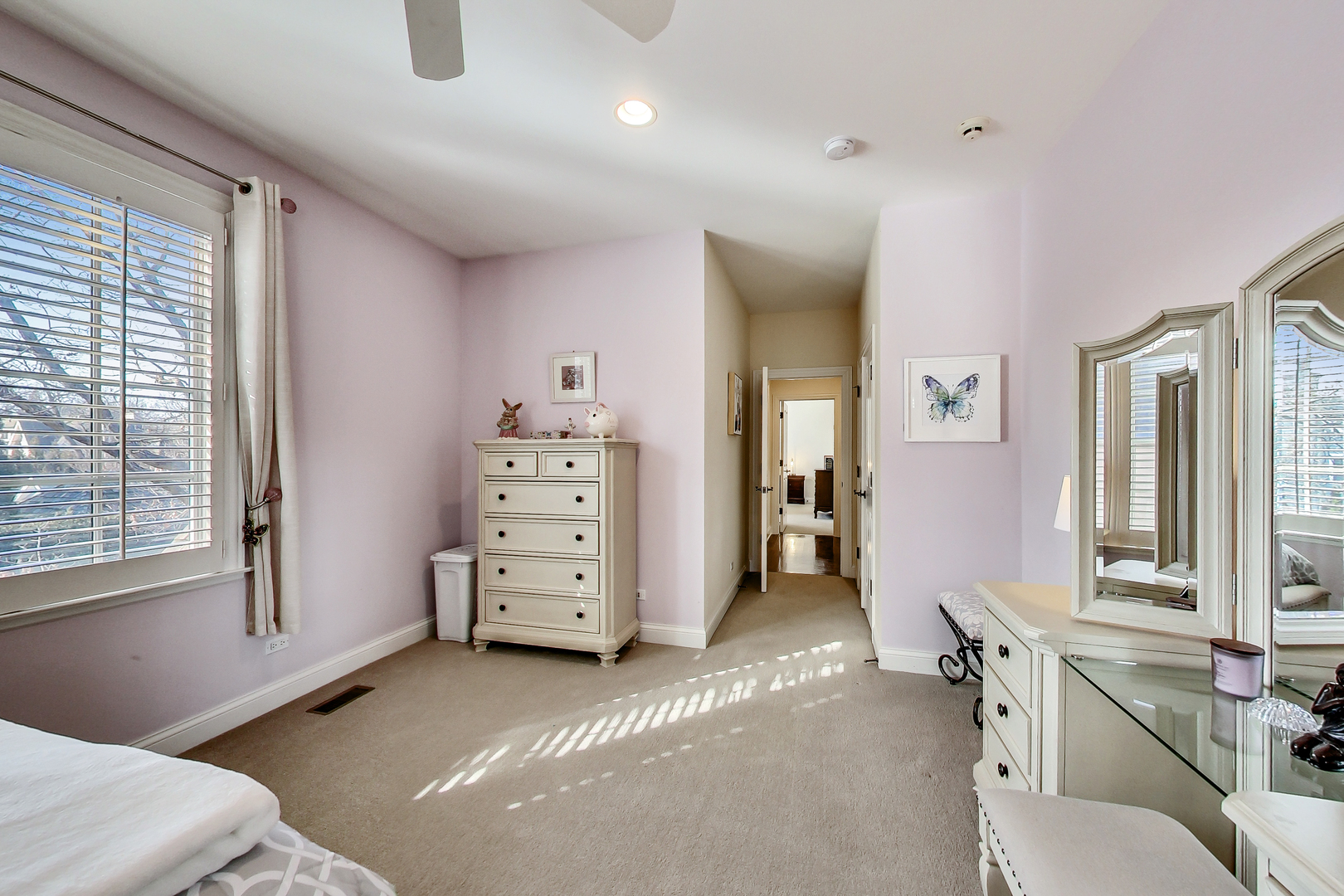 772 Walden Road Winnetka, IL 60093 - Photo 30 of 55 a living room with furniture and window