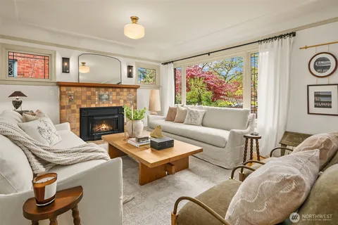 $1,425,000 | 6058 34th Avenue Northeast, Seattle, WA 98115