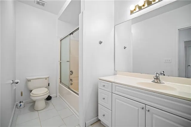 a view of backyard with a small cabin