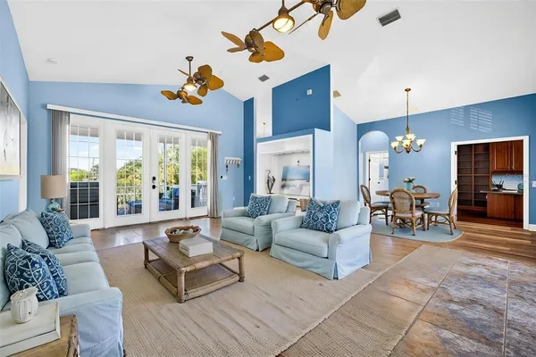 $679,000 | 821 Blue Heron Boulevard, Ruskin, FL 33570