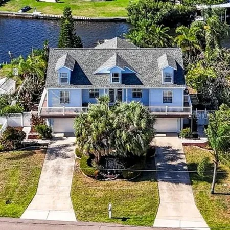 $679,000 | 821 Blue Heron Boulevard, Ruskin, FL 33570