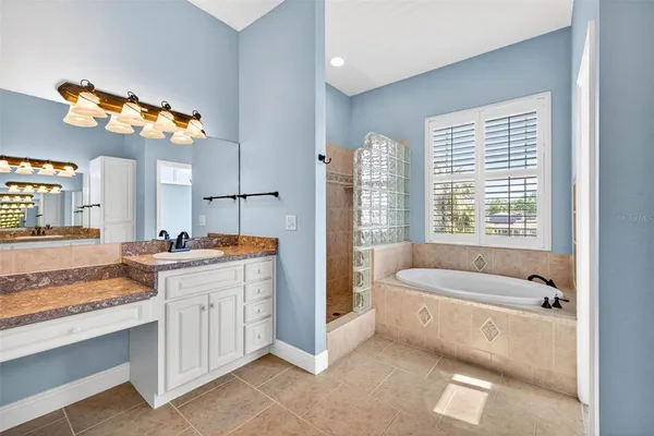 $679,000 | 821 Blue Heron Boulevard, Ruskin, FL 33570