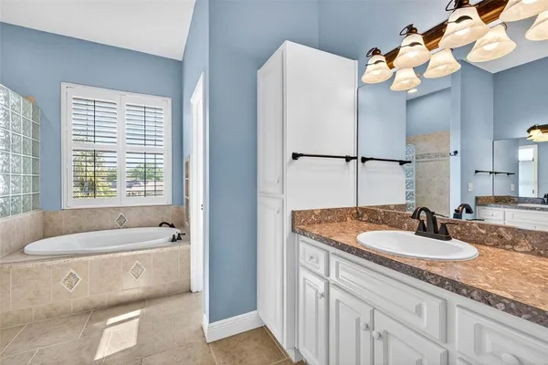 $679,000 | 821 Blue Heron Boulevard, Ruskin, FL 33570