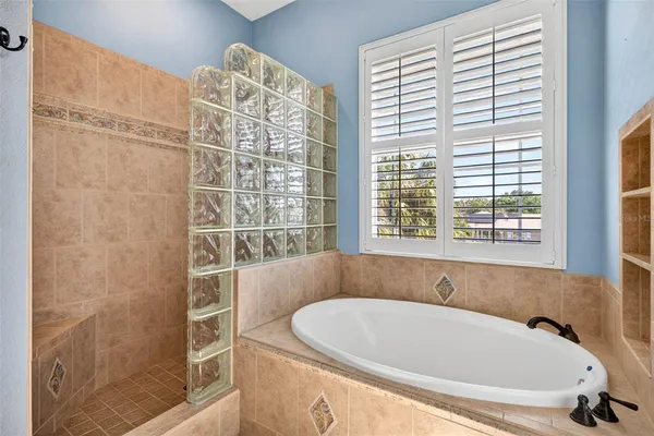 $679,000 | 821 Blue Heron Boulevard, Ruskin, FL 33570