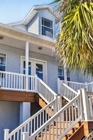 $679,000 | 821 Blue Heron Boulevard, Ruskin, FL 33570