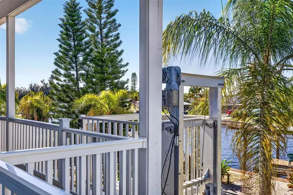 $679,000 | 821 Blue Heron Boulevard, Ruskin, FL 33570