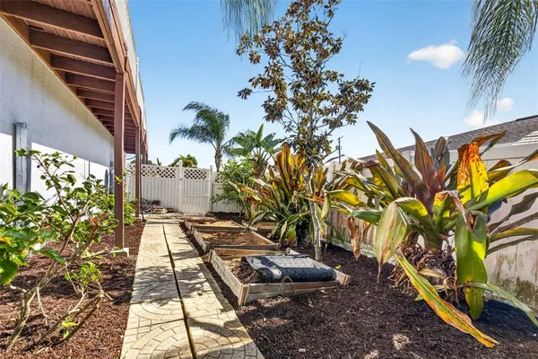 $679,000 | 821 Blue Heron Boulevard, Ruskin, FL 33570