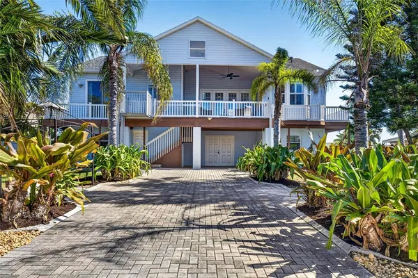 $679,000 | 821 Blue Heron Boulevard, Ruskin, FL 33570