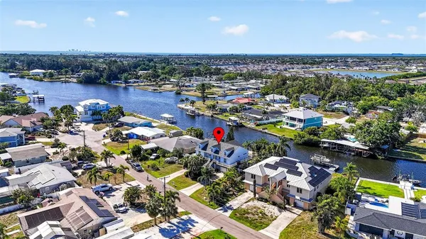 $679,000 | 821 Blue Heron Boulevard, Ruskin, FL 33570