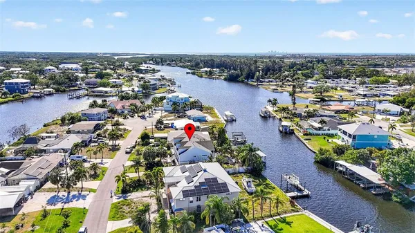 $679,000 | 821 Blue Heron Boulevard, Ruskin, FL 33570