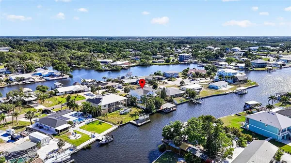 $679,000 | 821 Blue Heron Boulevard, Ruskin, FL 33570