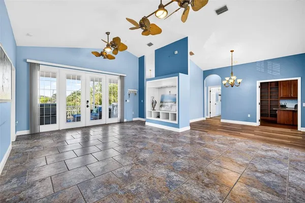 $679,000 | 821 Blue Heron Boulevard, Ruskin, FL 33570