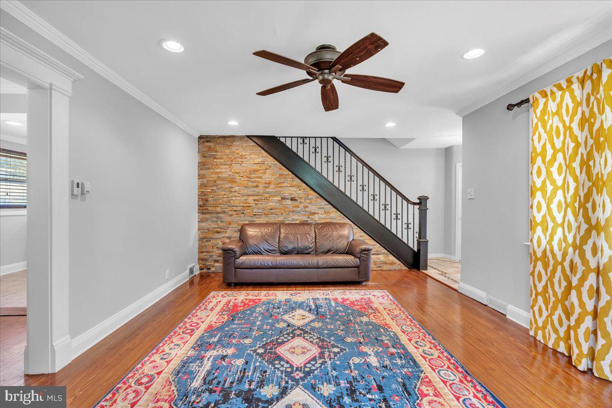 708 Walnut Street Palmyra, NJ 08065 - Photo 8 of 26 Gallery Image 8