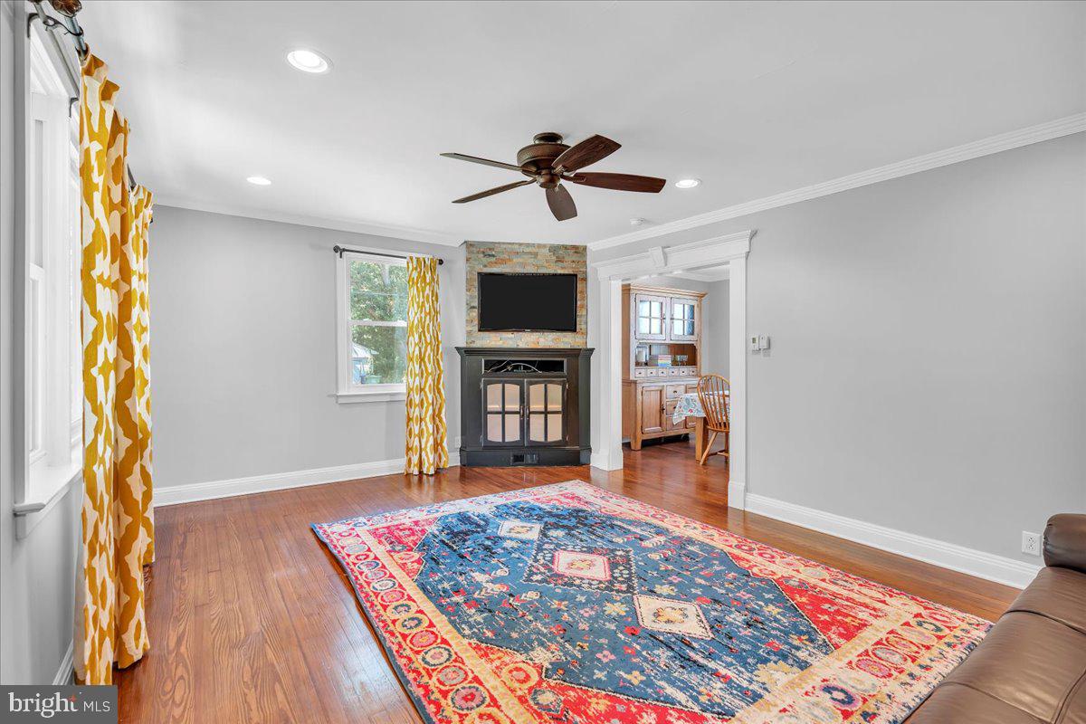 708 Walnut Street Palmyra, NJ 08065 - Photo 9 of 26 Gallery Image 9