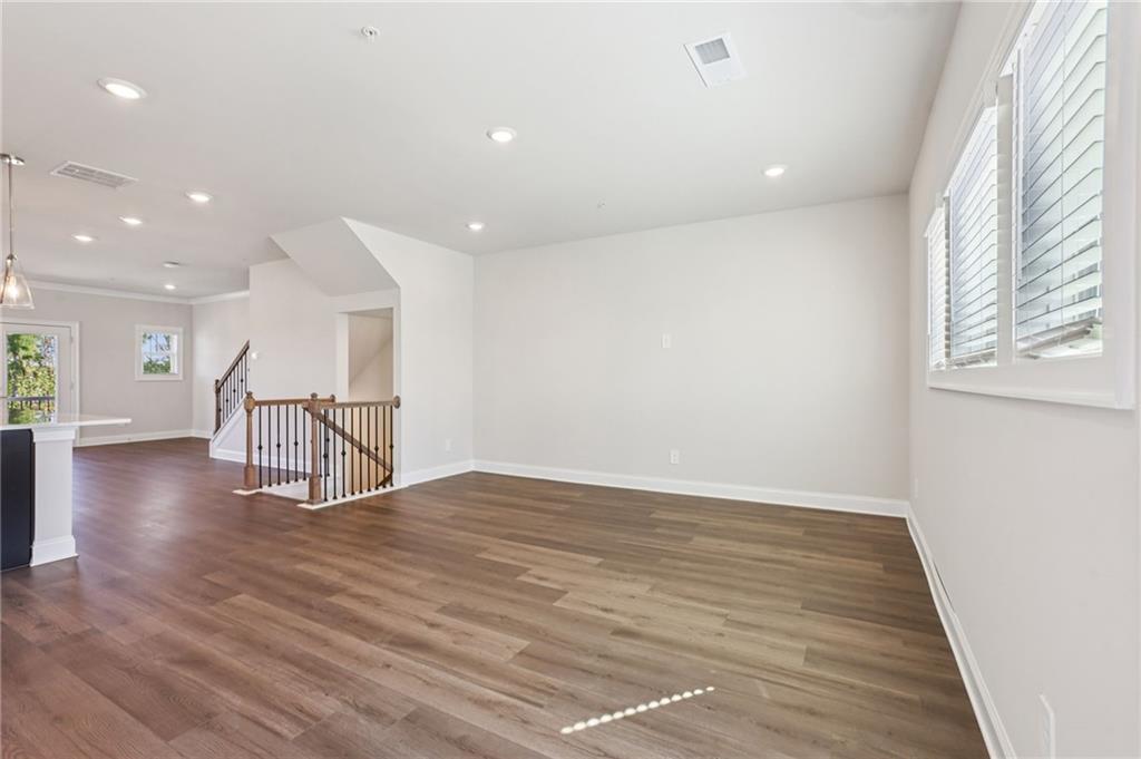 6350 Pinin Place Cumming, GA 30041 - Photo 10 of 45