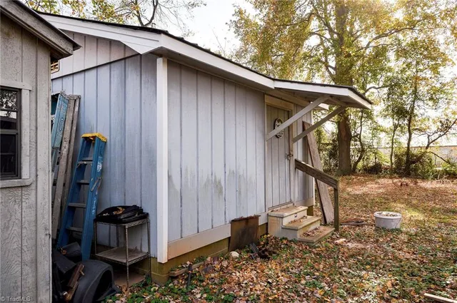 $219,000 | 130 Marlin Drive, Lexington, NC 27292