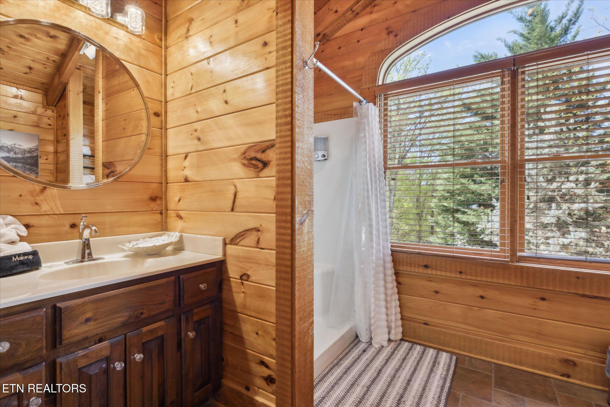 3206 Falling Leaf Way Pigeon Forge, TN 37863 - Photo 17 of 40 22-IMG_0285