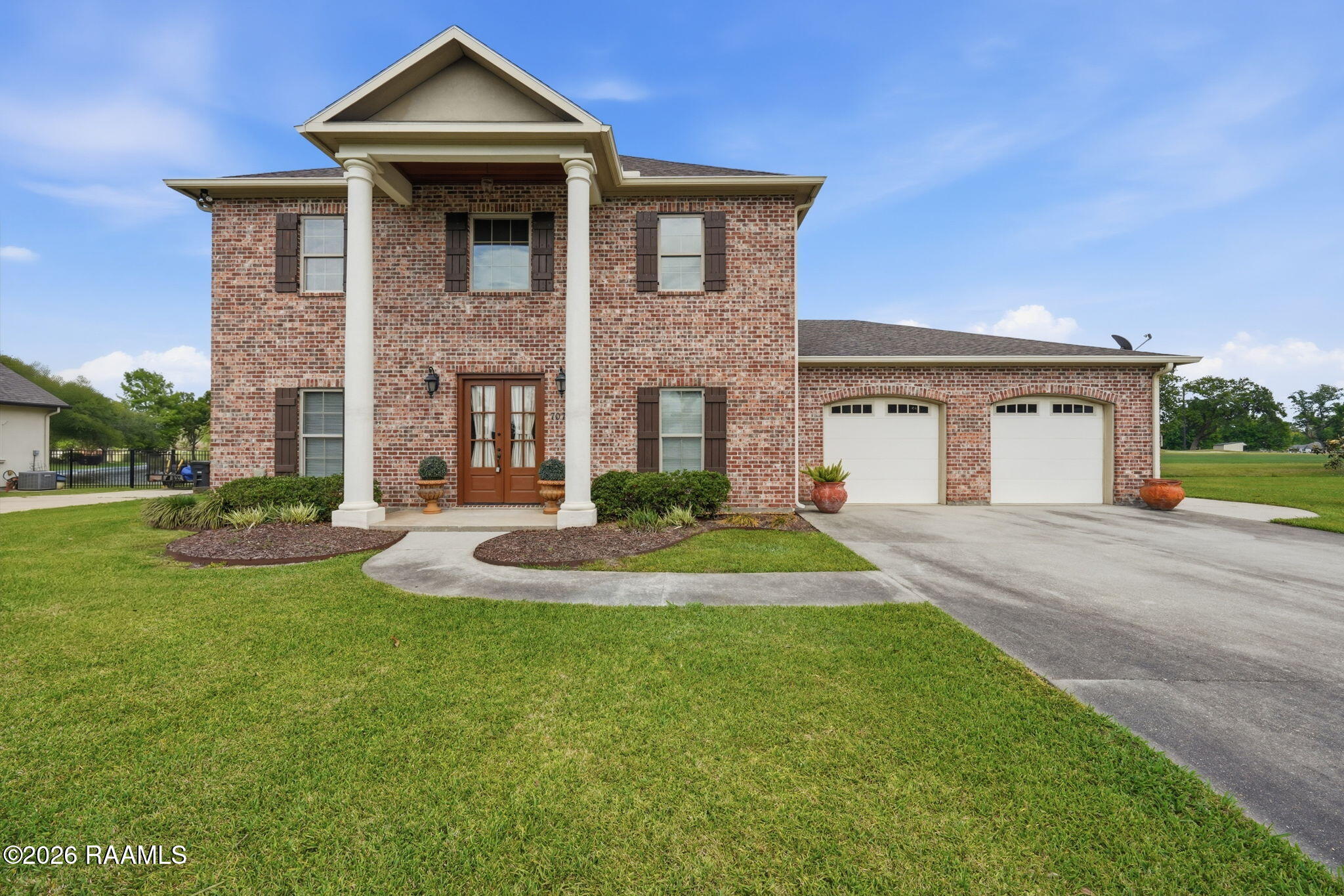 707 Hummingbird Lane New Iberia, LA 70560 - Photo 1 of 33 1-web-or-mls-bb108305 brian butcher