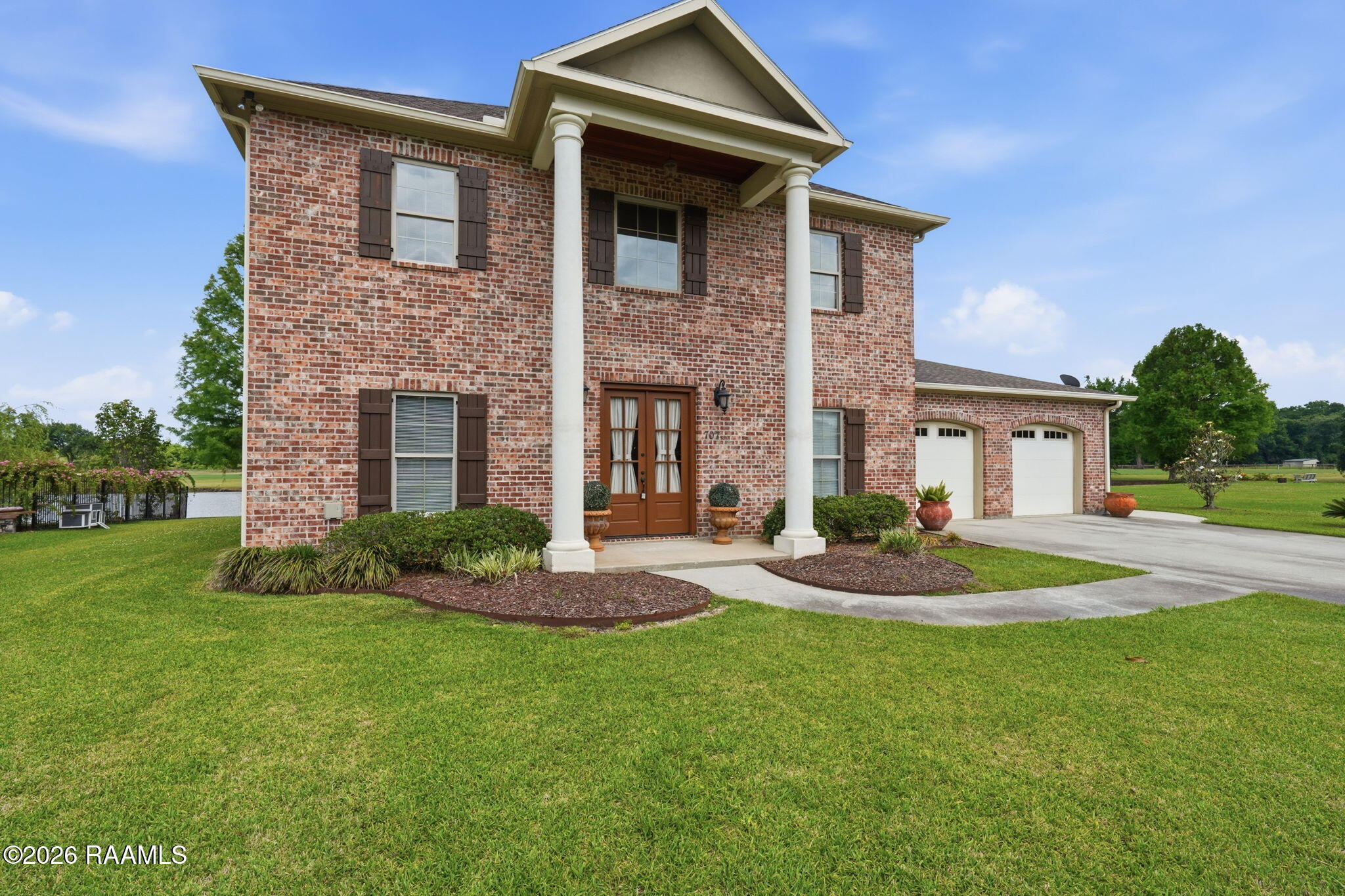 707 Hummingbird Lane New Iberia, LA 70560 - Photo 3 of 33 3-web-or-mls-bb108308 brian butcher