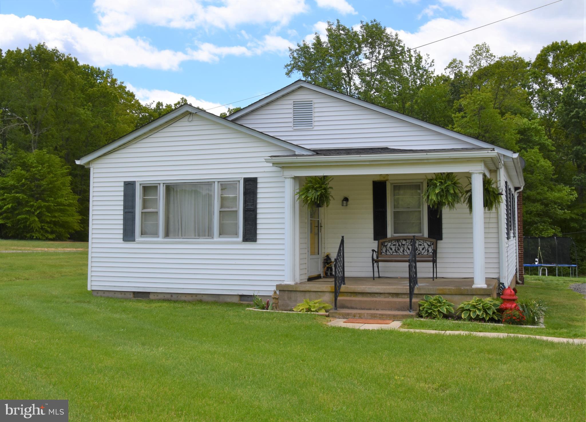 5189 Sumerduck Road Sumerduck, VA 22742 - Photo 2 of 23