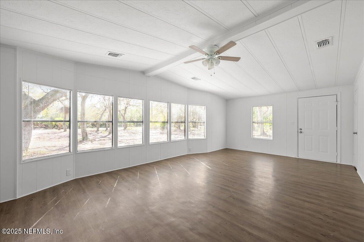 112 Bayberry Road Georgetown, FL 32139 - Photo 11 of 44 Livingroom