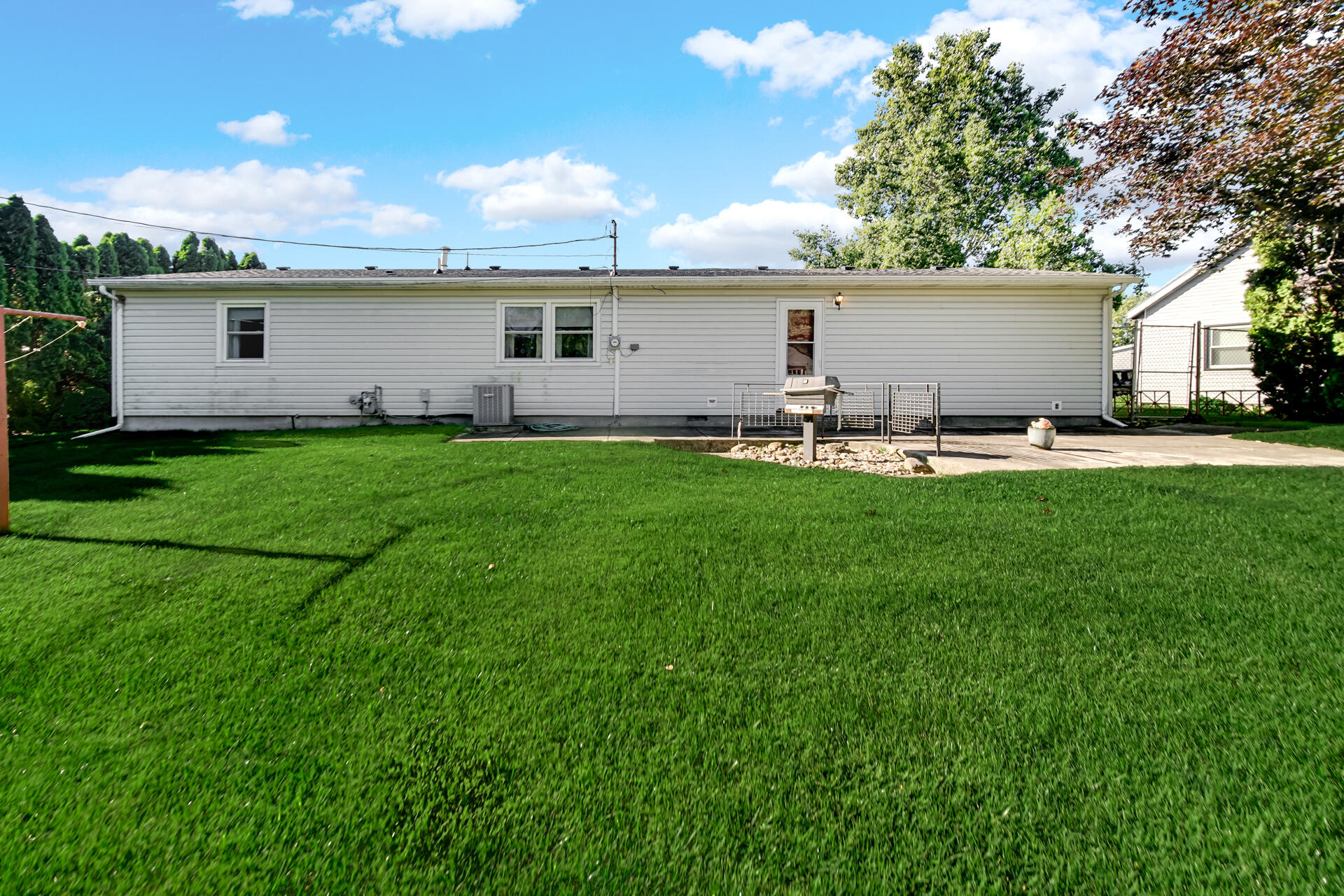 445 Plymouth Road Valparaiso, IN 46385 - Photo 23 of 31 1920x1280