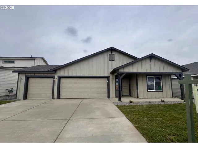 $359,900 | 579 Arthur Street, Umatilla, OR 97882