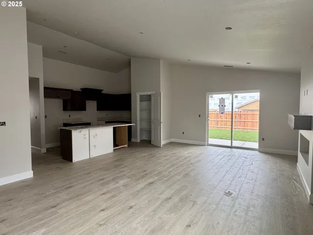 $359,900 | 579 Arthur Street, Umatilla, OR 97882