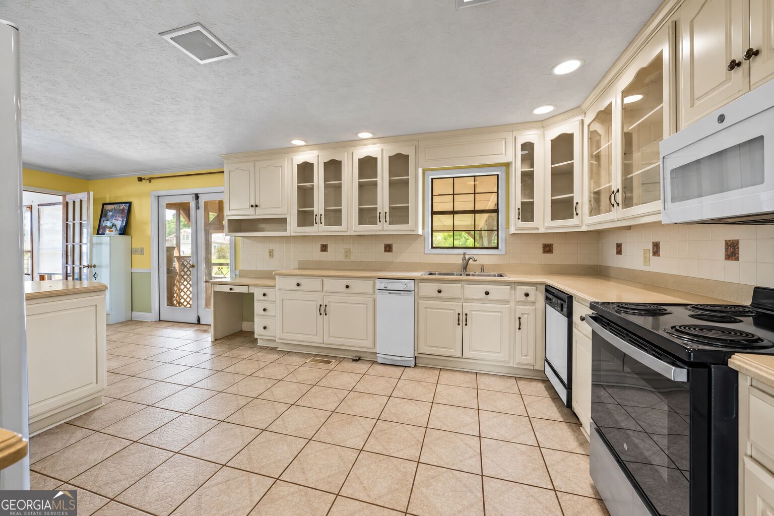 1655 Akin Road Carnesville, GA 30521 - Photo 11 of 51 Gallery Image 11