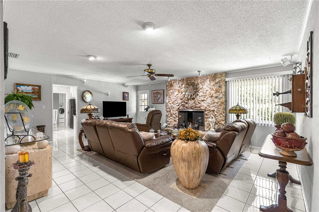 3963 Southeast 15th Street Ocala, FL 34471 - Photo 8 of 20