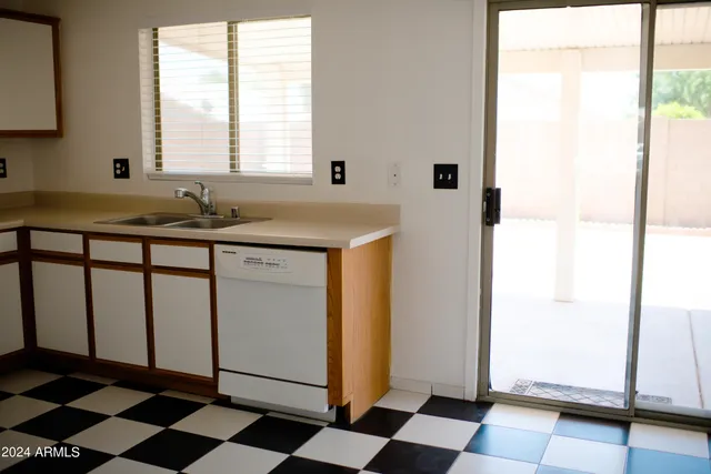 $2,295 | 14911 West Acapulco Lane, Surprise, AZ 85379