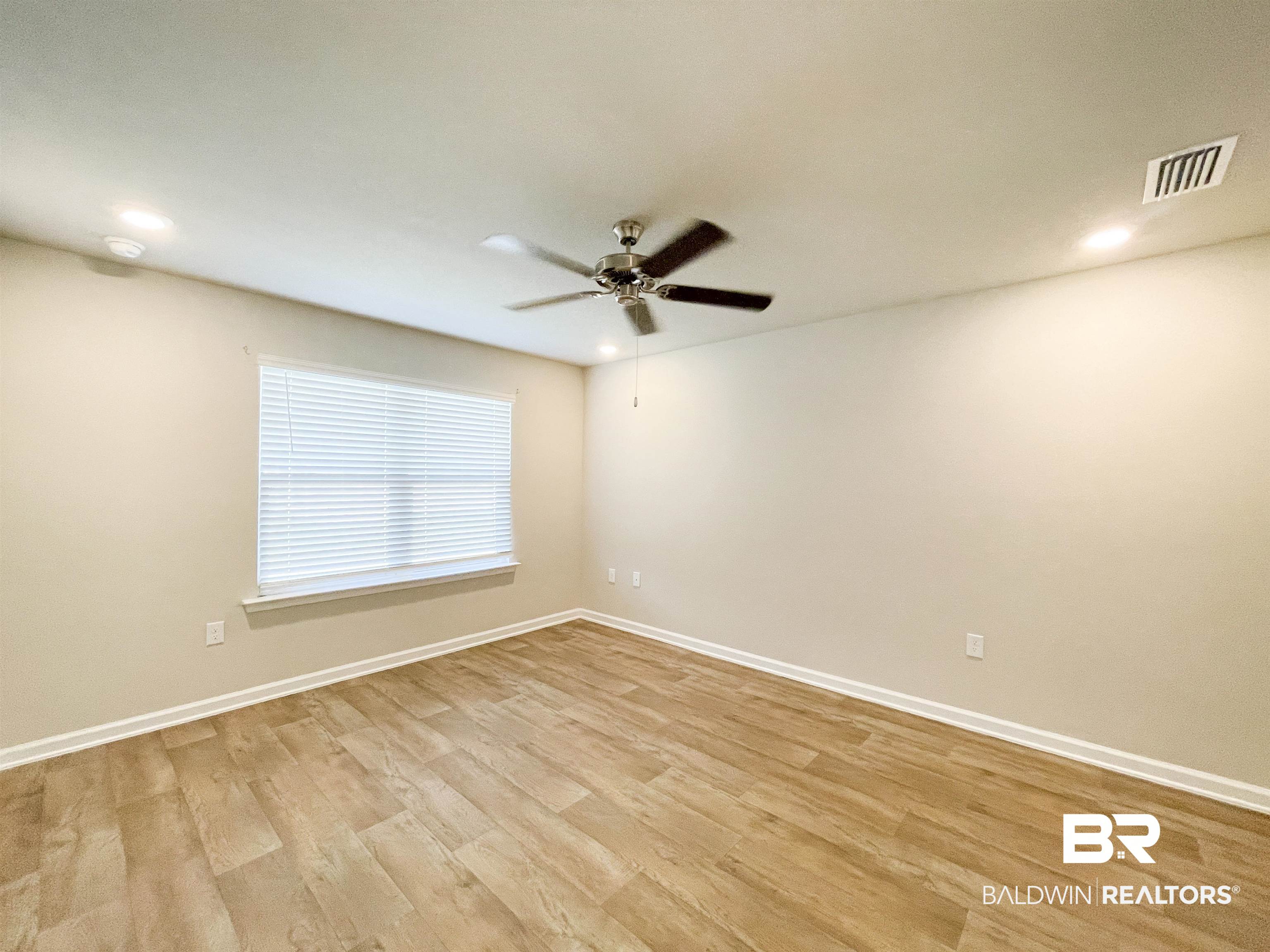 10252 Ruffian Route Daphne, AL 36526 - Photo 8 of 19
