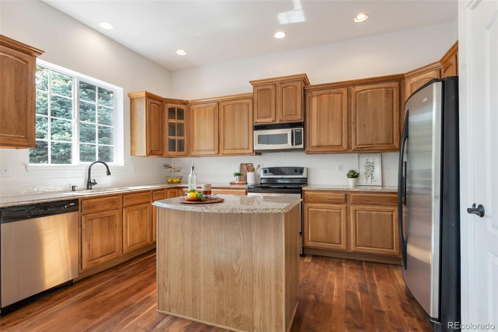 10825 Heatherton Street Highlands Ranch, CO 80130 - Photo 8 of 24