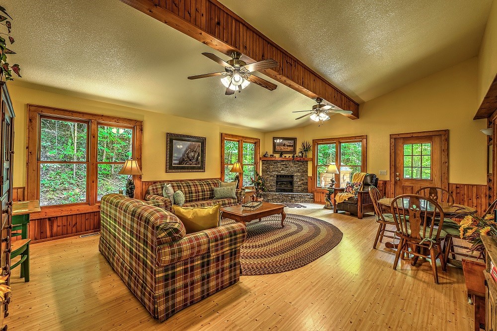 347 Ford Road Warne, NC 28909 - Photo 6 of 35 Gallery Image 6