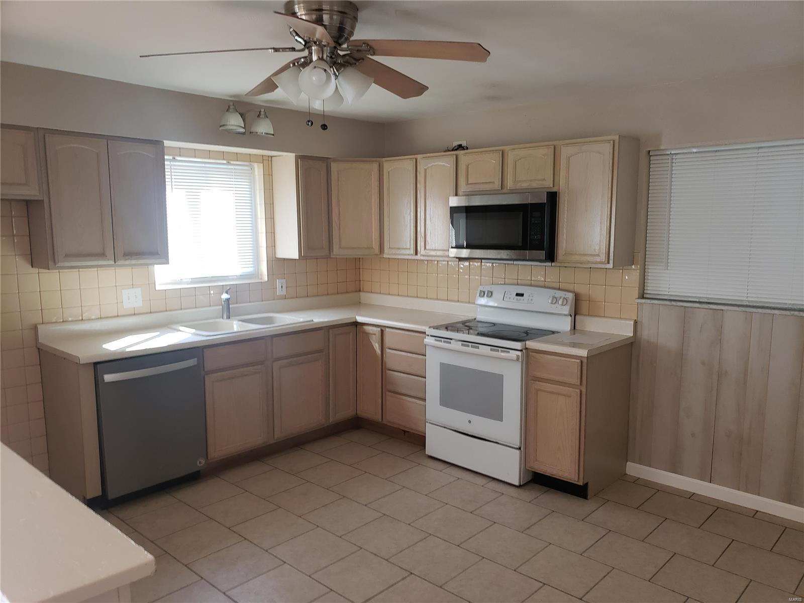 12037 Larimore Road St. Louis, MO 63138 - Photo 33 of 34 Gallery Image 33
