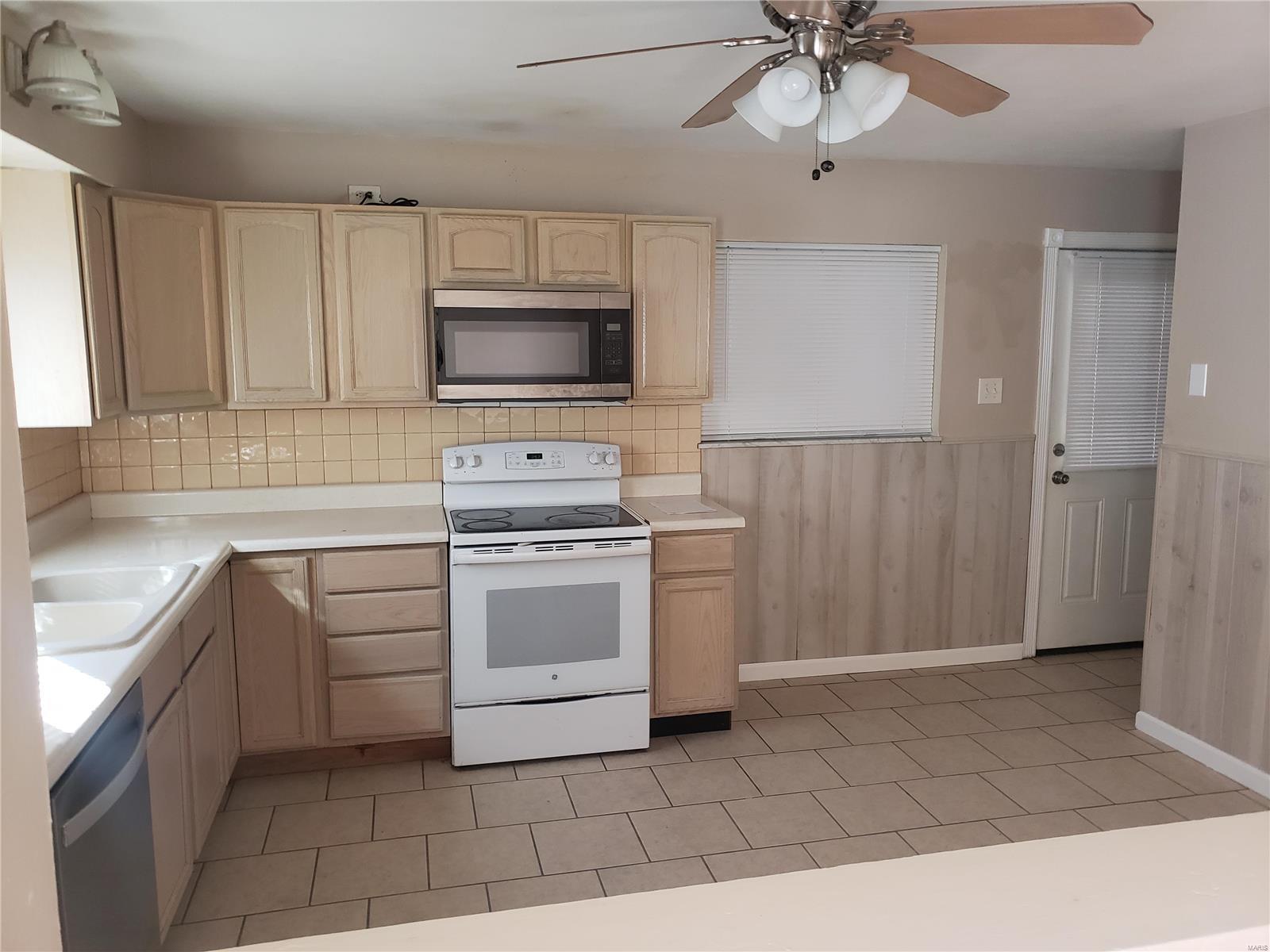 12037 Larimore Road St. Louis, MO 63138 - Photo 34 of 34 Gallery Image 34
